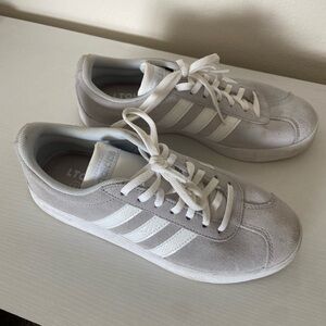 Adidas Women’s Light Gray and White Sneakers